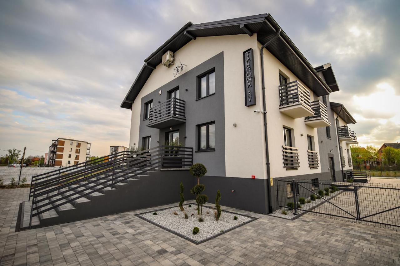 Bed and Breakfast Targowa37 Uniejów Exterior foto